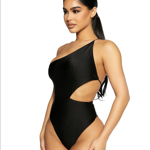 naked wardrobe Tops - Naked Wardrobe Sleek Side Bodysuit in Black